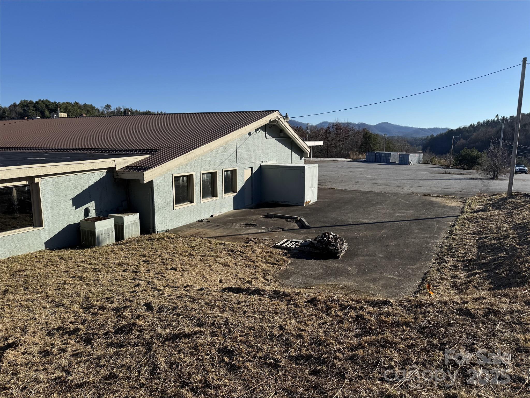 299 & 339 J F Robinson Lane Mars Hill NC 28754