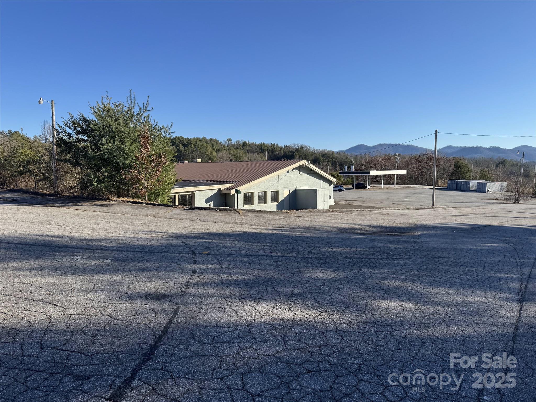 299 & 339 J F Robinson Lane Mars Hill NC 28754