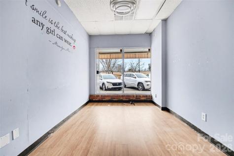 136 W Virginia Avenue Bessemer City NC 28016