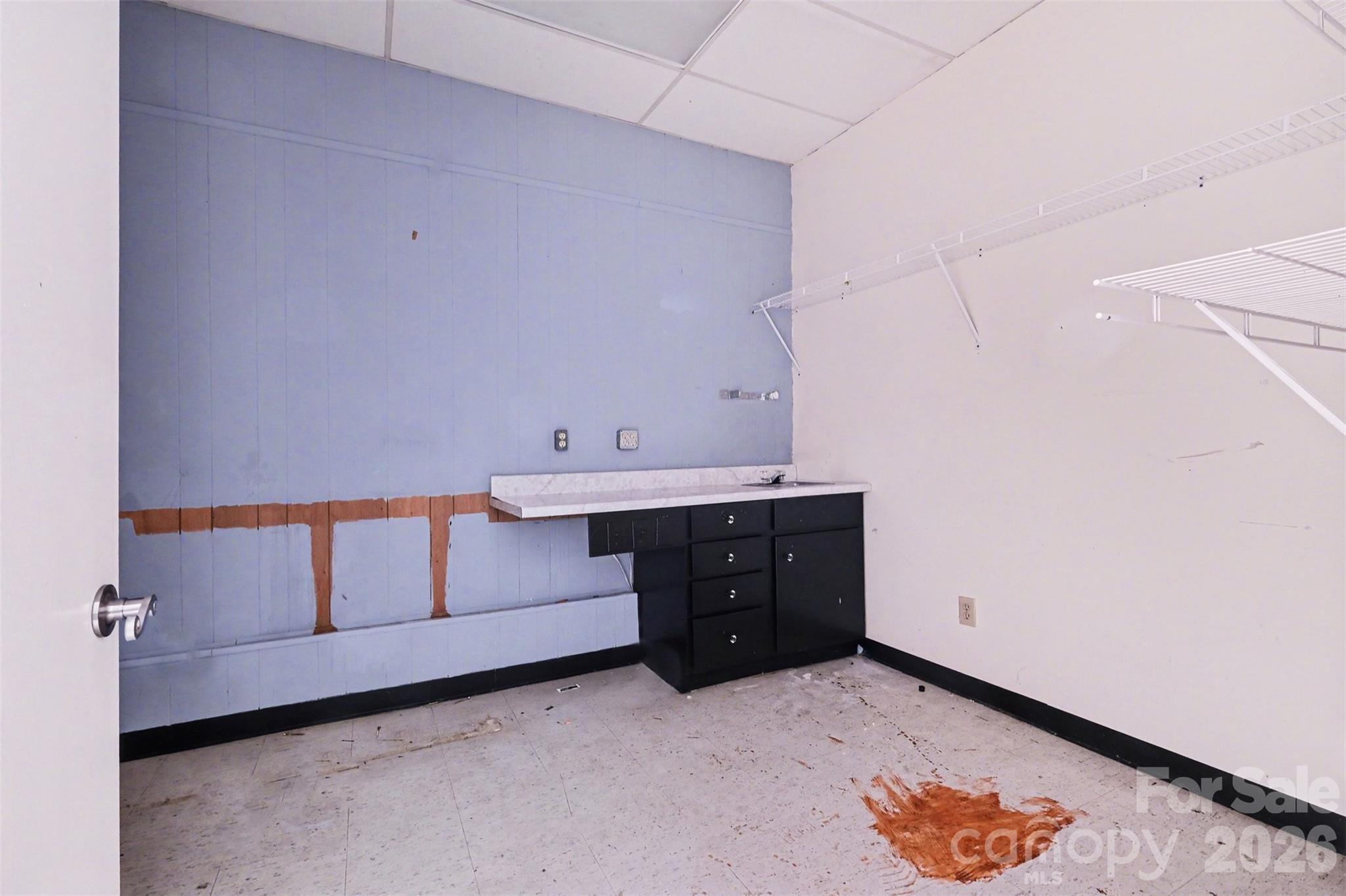 136 W Virginia Avenue Bessemer City NC 28016