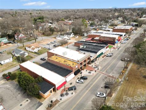 136 W Virginia Avenue Bessemer City NC 28016