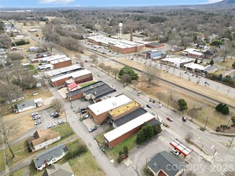 136 W Virginia Avenue Bessemer City NC 28016