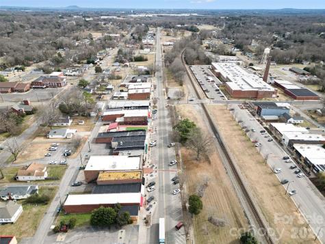 136 W Virginia Avenue Bessemer City NC 28016
