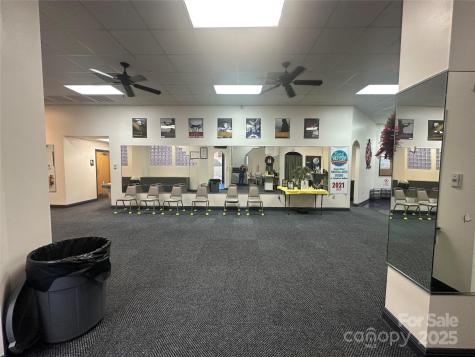 109 N Main Avenue Newton NC 28658
