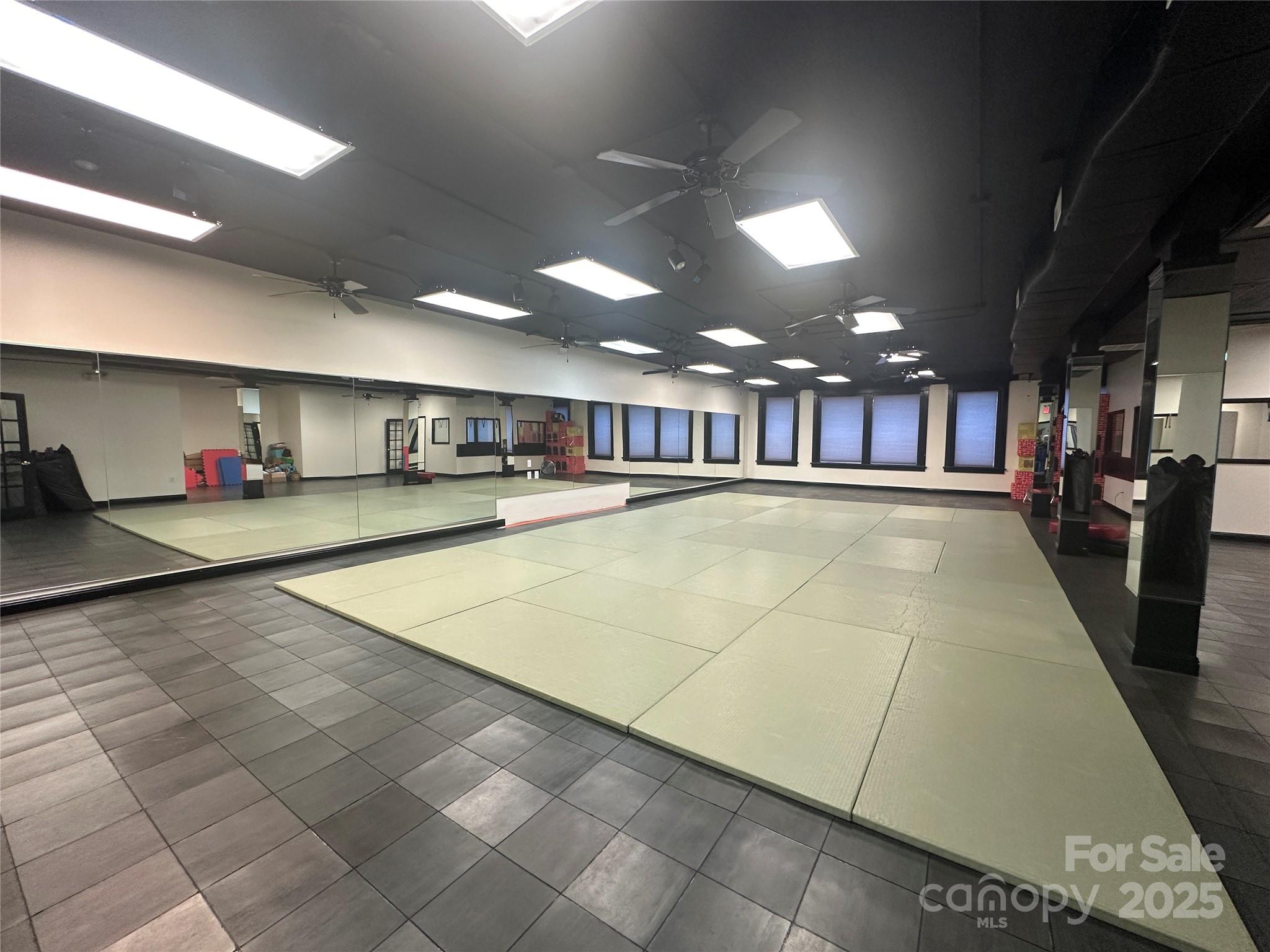 109 N Main Avenue Newton NC 28658