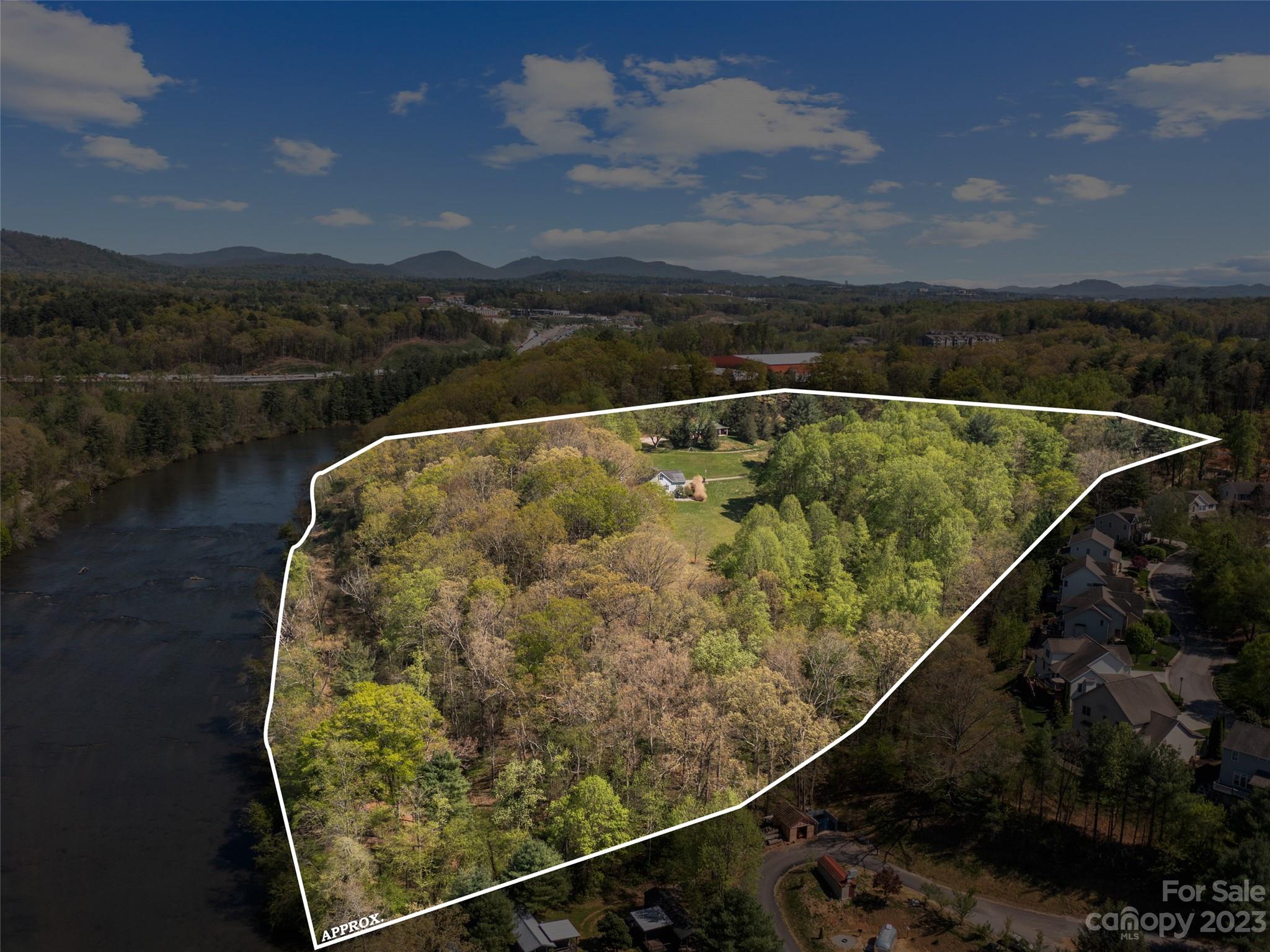 32 Kay Lou Lane Arden NC 28704