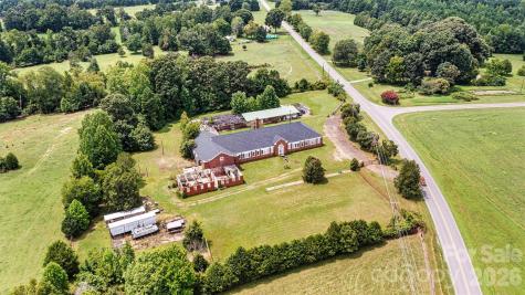1318 Ostwalt Amity Road Cleveland NC 27013