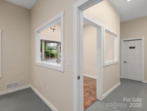 732 Jonesborough Street Hendersonville NC 28739