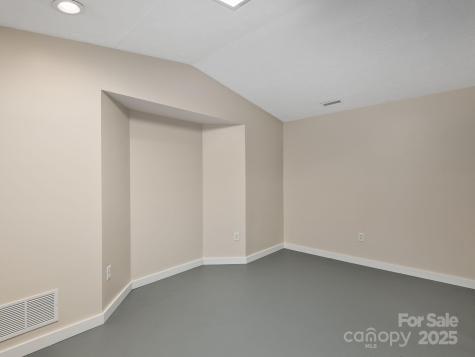 732 Jonesborough Street Hendersonville NC 28739