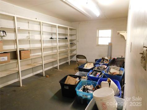 944 W Highway 150 Highway Lincolnton NC 28092