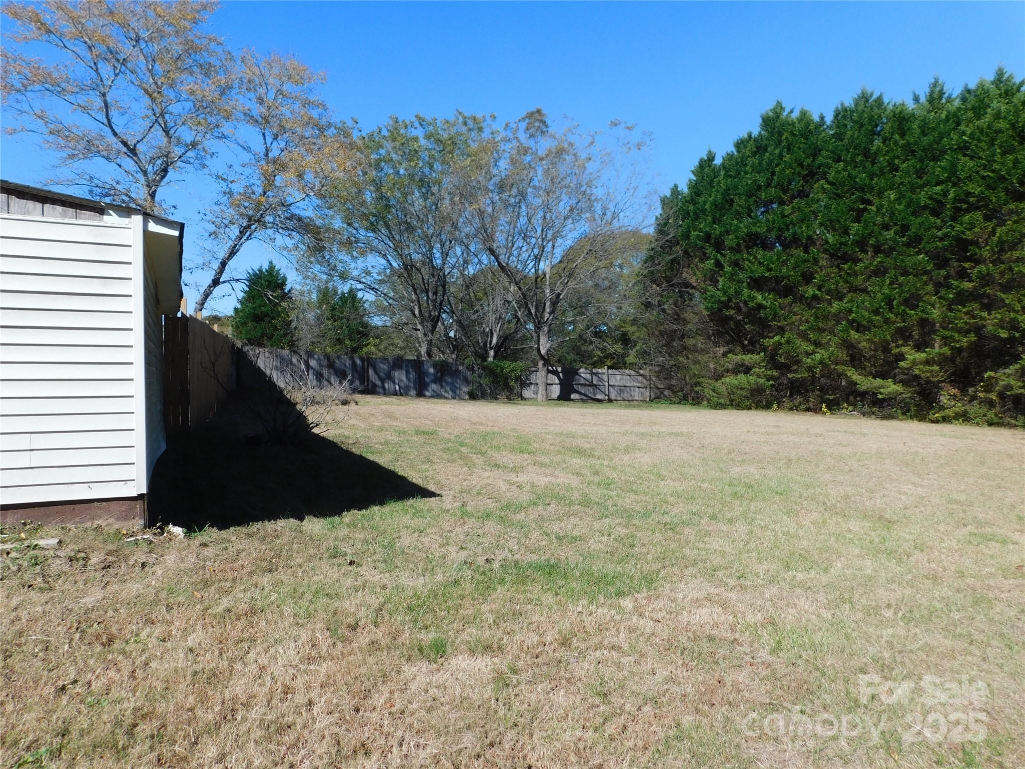 944 W Highway 150 Highway Lincolnton NC 28092