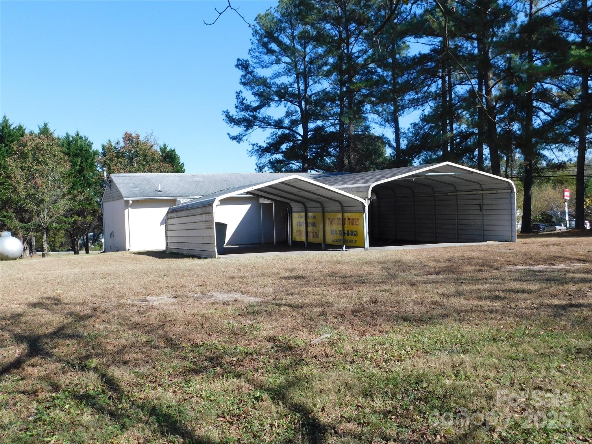 944 W Highway 150 Highway Lincolnton NC 28092