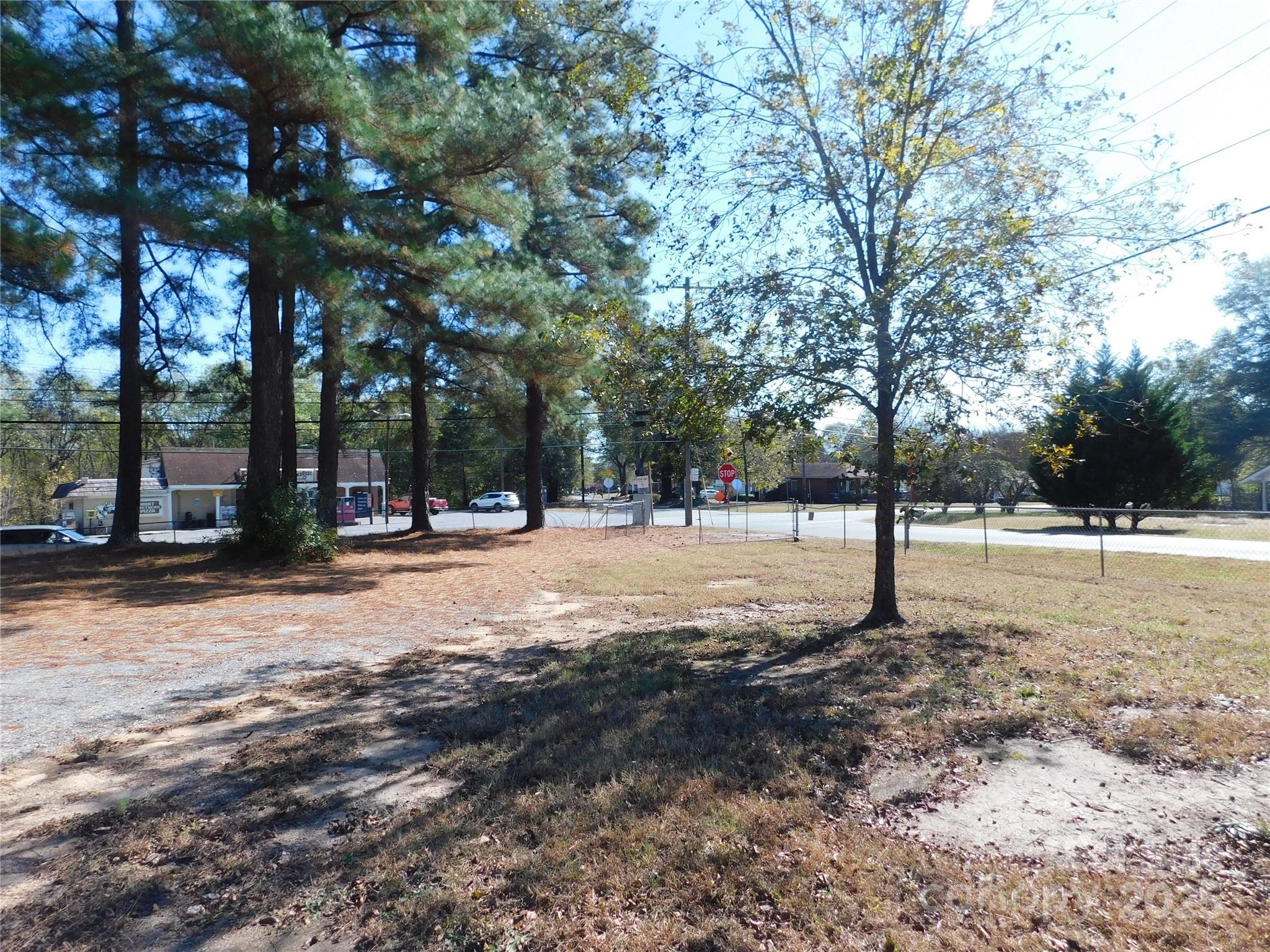 944 W Highway 150 Highway Lincolnton NC 28092