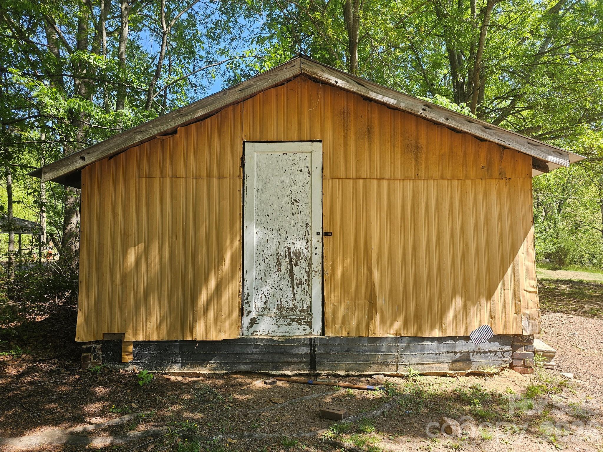 114 Beacon Hill Ellenboro NC 28040