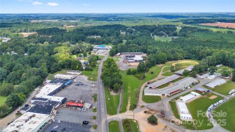 694 N Main Street Troutman NC 28166