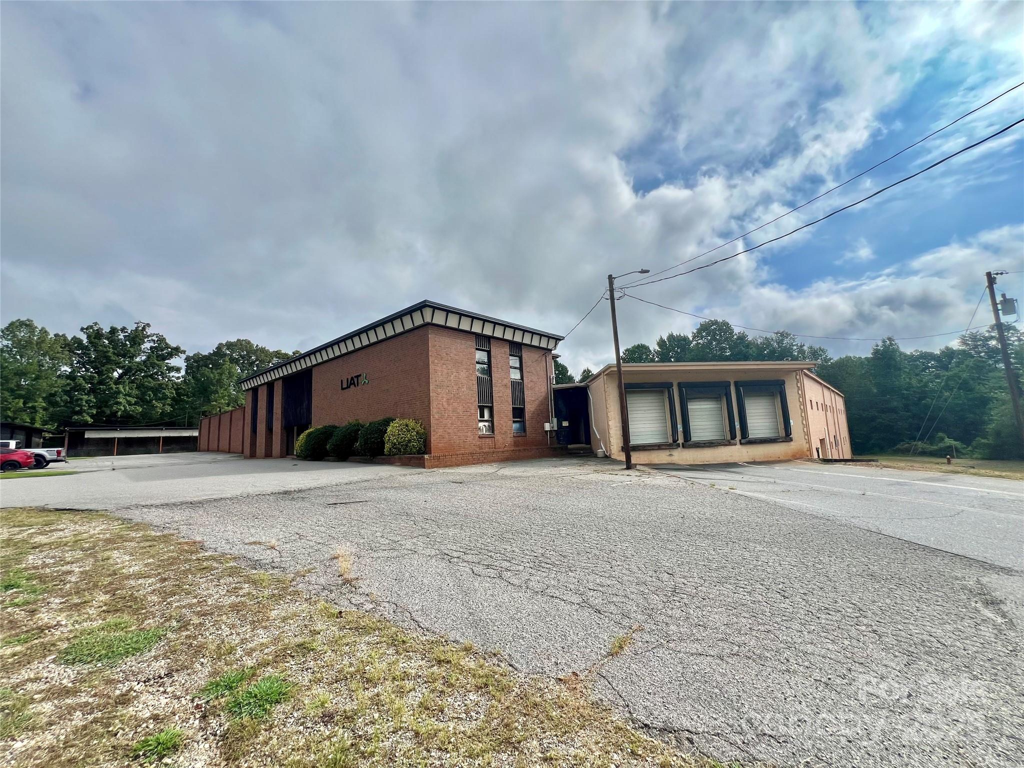 694 N Main Street Troutman NC 28166