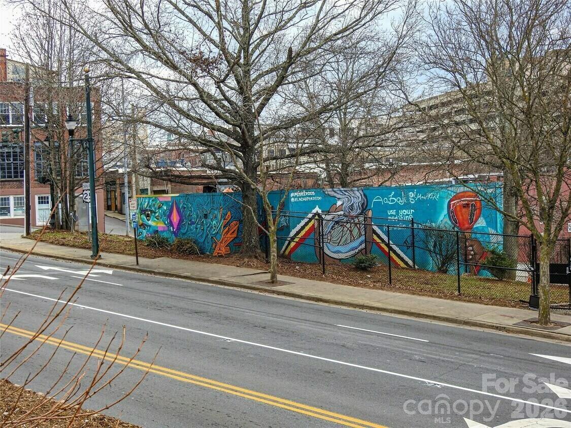 93 Broadway Street Asheville NC 28801