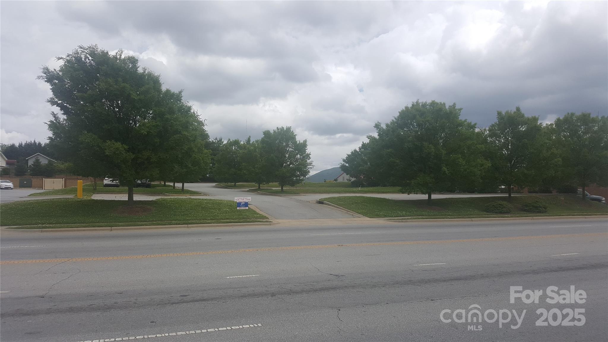 3665 Hendersonville Road Asheville NC 28732