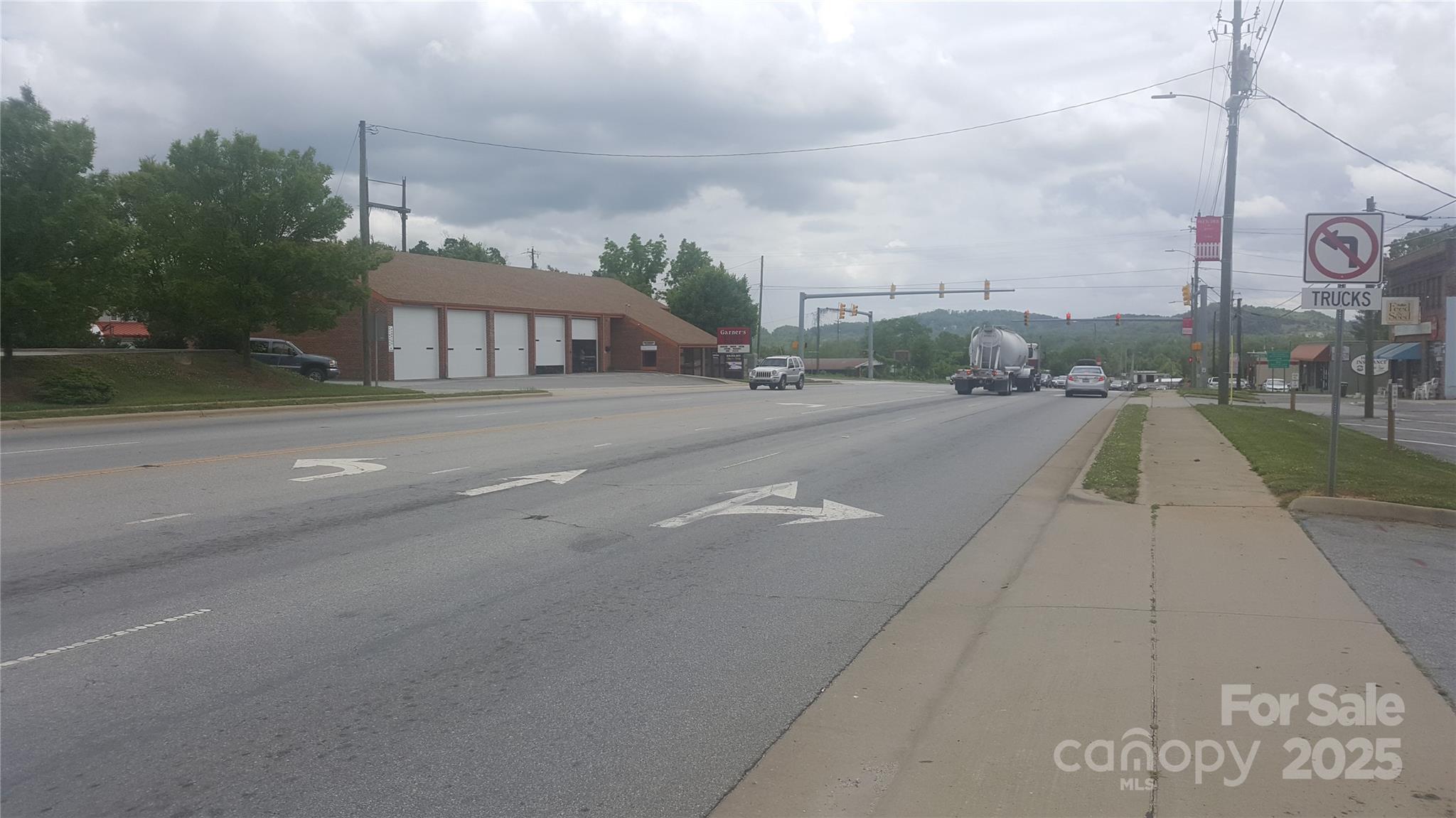 3665 Hendersonville Road Asheville NC 28732