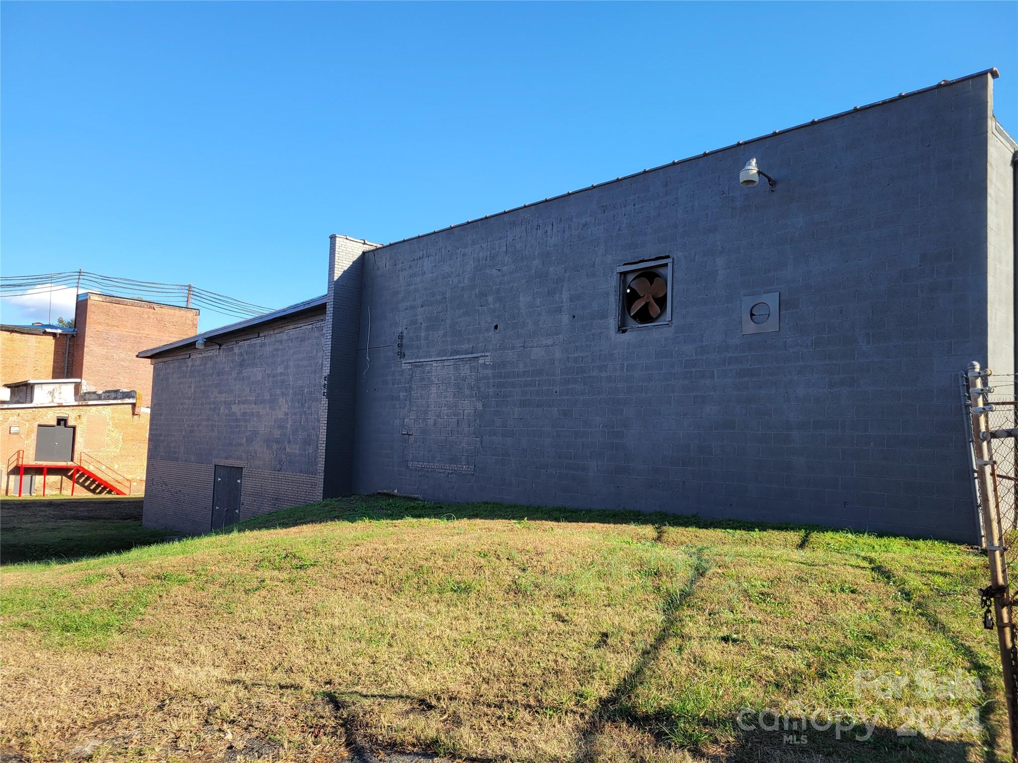 501 N Mountain Street Cherryville NC 28021