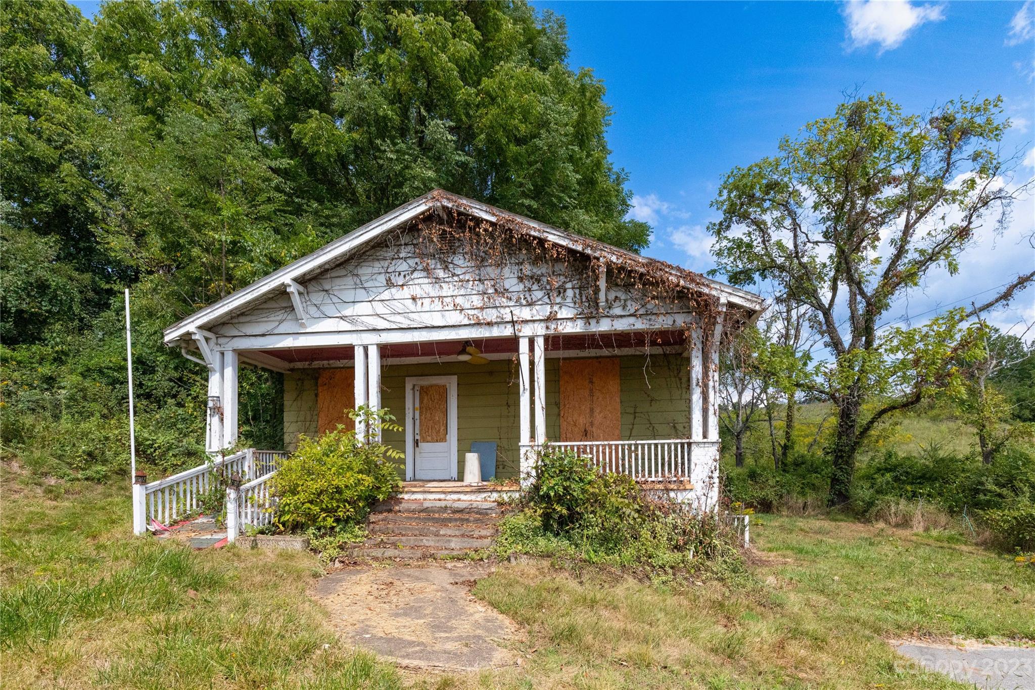 271 Howell Mill Road Waynesville NC 28786