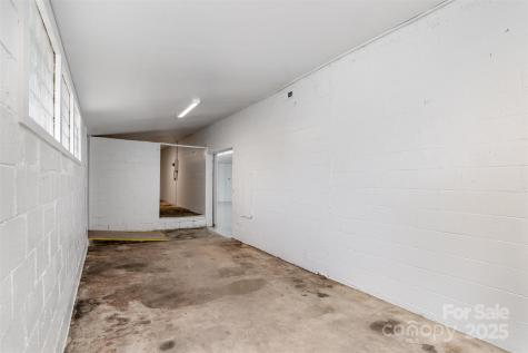 1911 E Ozark Avenue Gastonia NC 28054