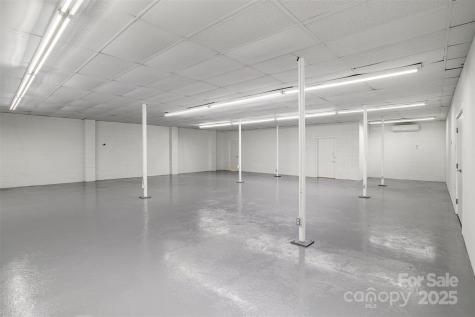 1911 E Ozark Avenue Gastonia NC 28054