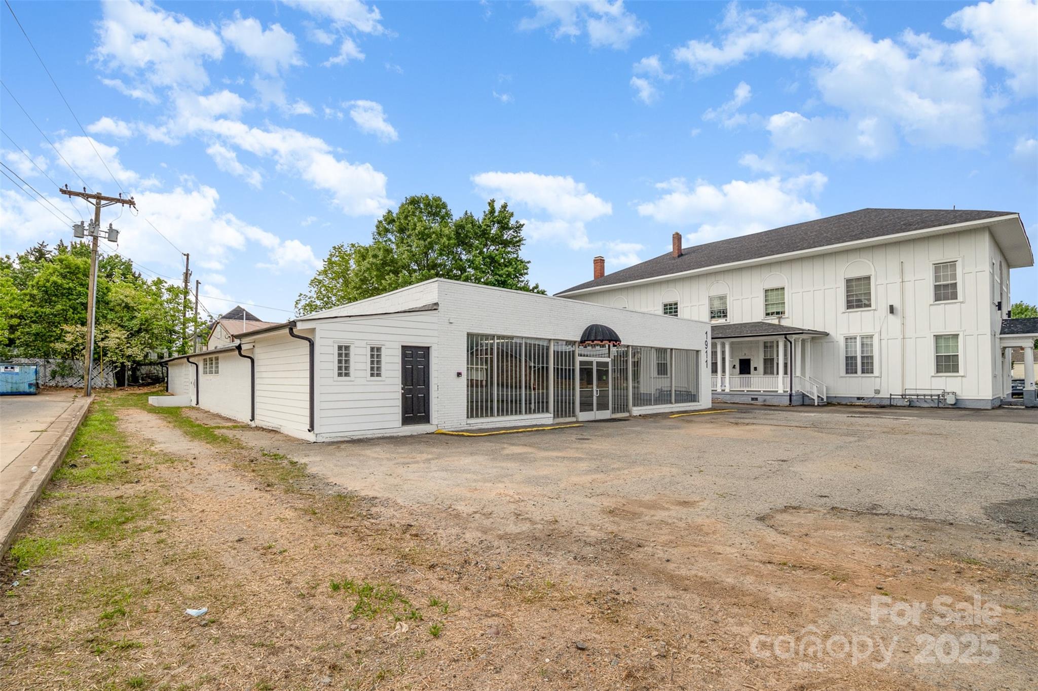 1911 E Ozark Avenue Gastonia NC 28054