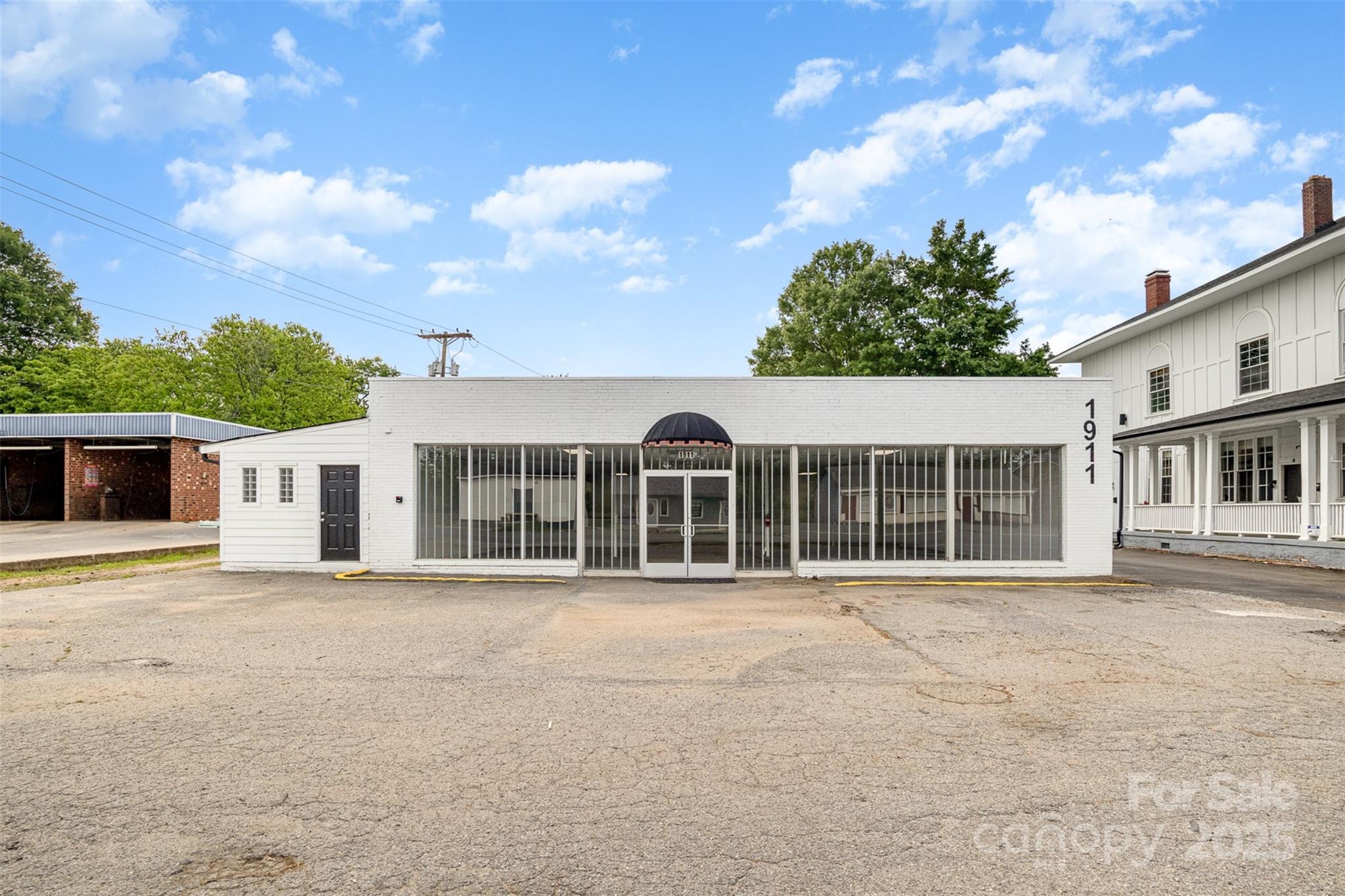 1911 E Ozark Avenue Gastonia NC 28054