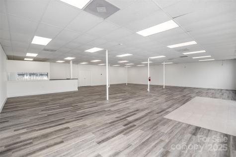 1911 E Ozark Avenue Gastonia NC 28054