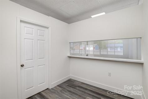 1911 E Ozark Avenue Gastonia NC 28054