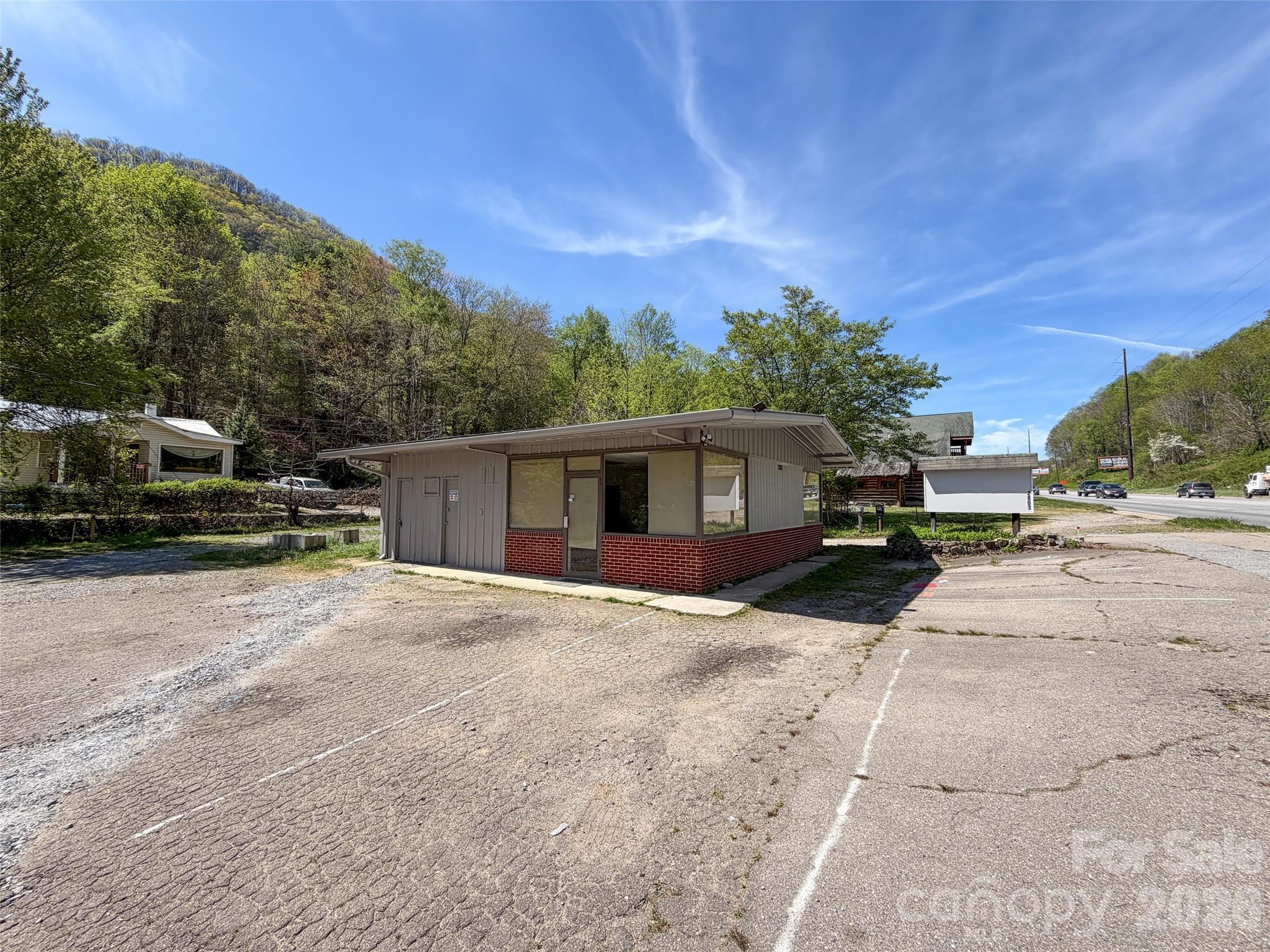 2803 Dellwood Road Waynesville NC 28786
