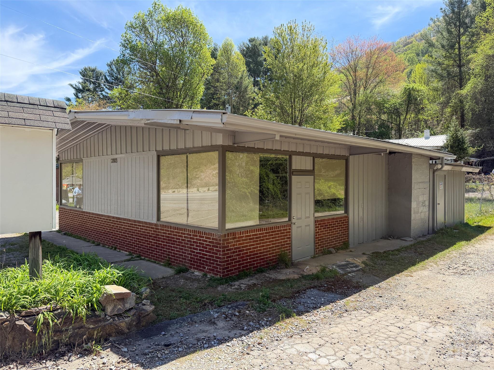 2803 Dellwood Road Waynesville NC 28786