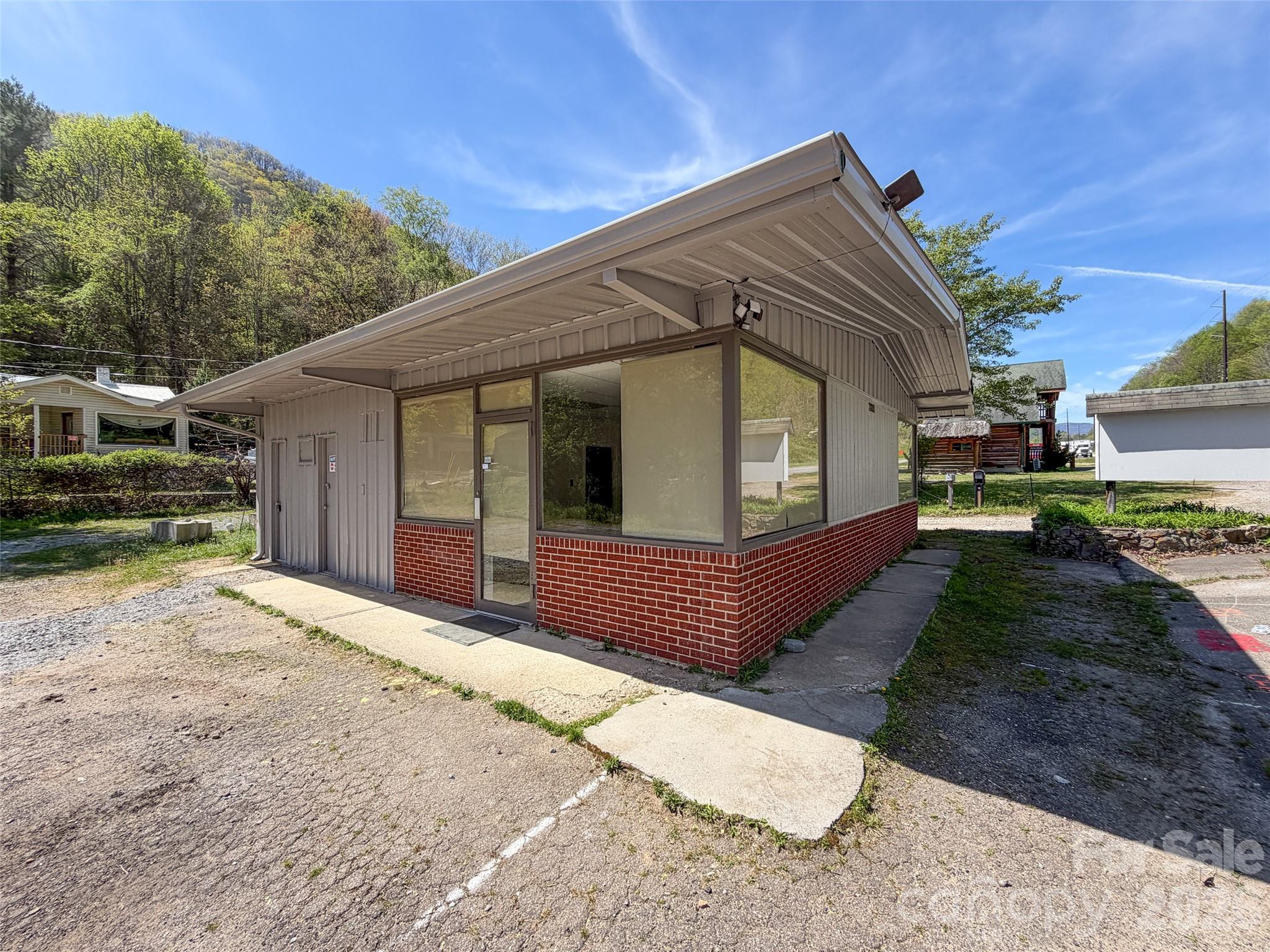 2803 Dellwood Road Waynesville NC 28786