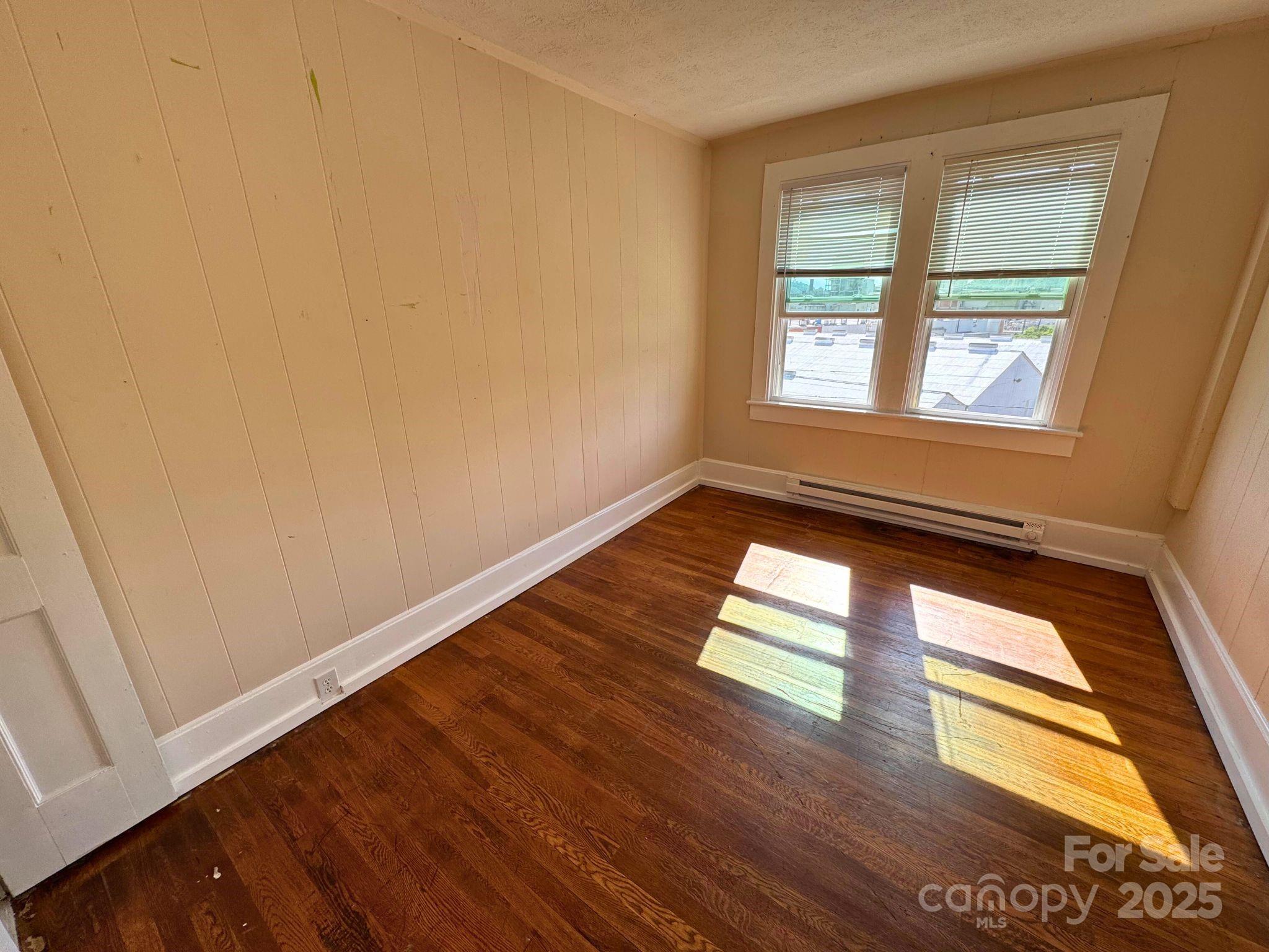 13 Newfound Street Canton NC 28716