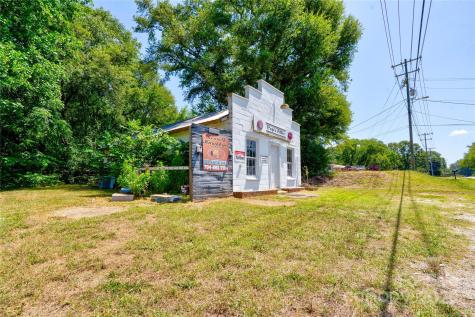 231 E College Avenue Boiling Springs NC 28152