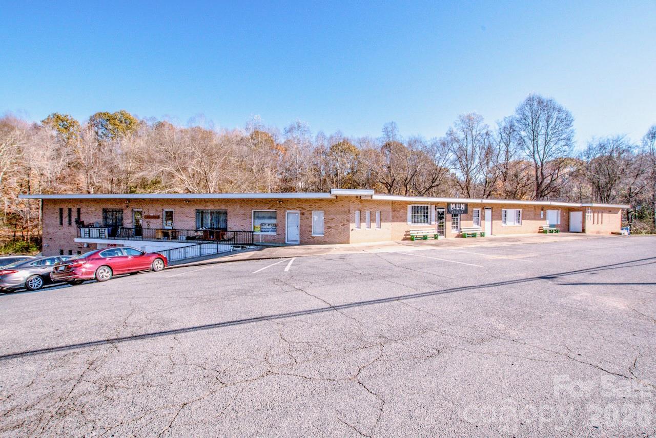 2327 Shelton Avenue Statesville NC 28677