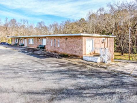 2327 Shelton Avenue Statesville NC 28677