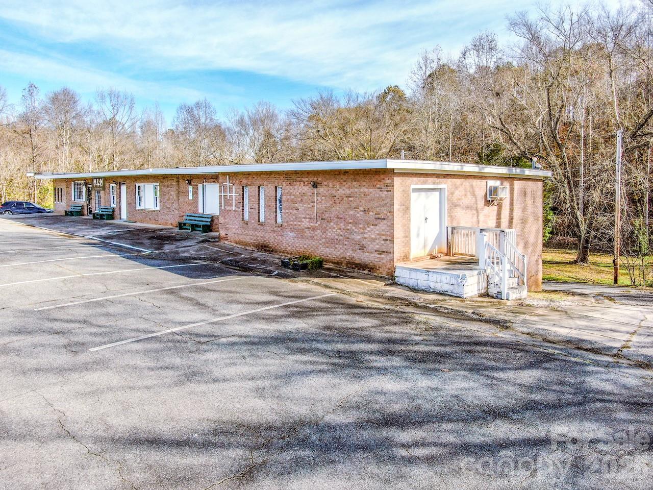 2327 Shelton Avenue Statesville NC 28677