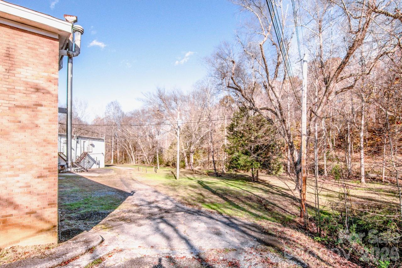 2327 Shelton Avenue Statesville NC 28677