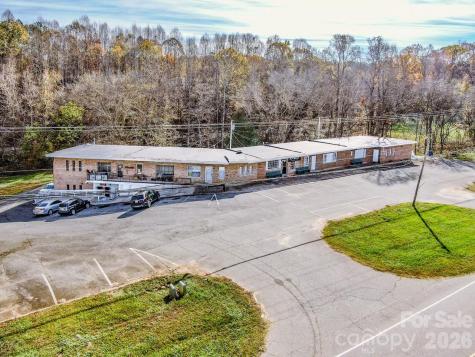 2327 Shelton Avenue Statesville NC 28677