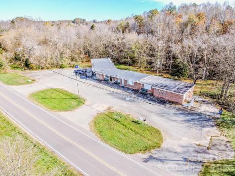 2327 Shelton Avenue Statesville NC 28677