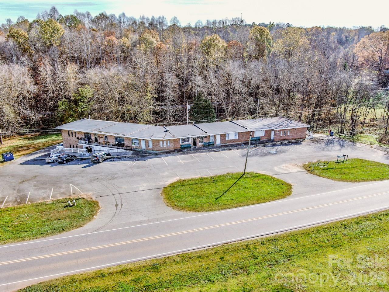 2327 Shelton Avenue Statesville NC 28677