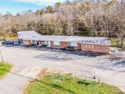 2327 Shelton Avenue Statesville NC 28677