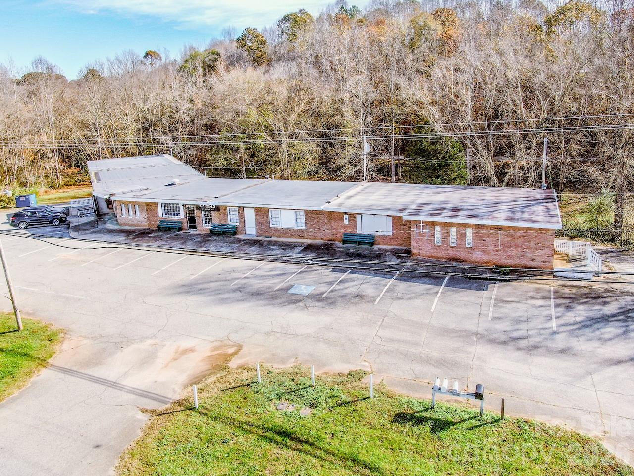 2327 Shelton Avenue Statesville NC 28677
