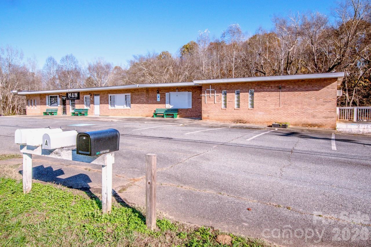 2327 Shelton Avenue Statesville NC 28677