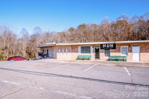 2327 Shelton Avenue Statesville NC 28677