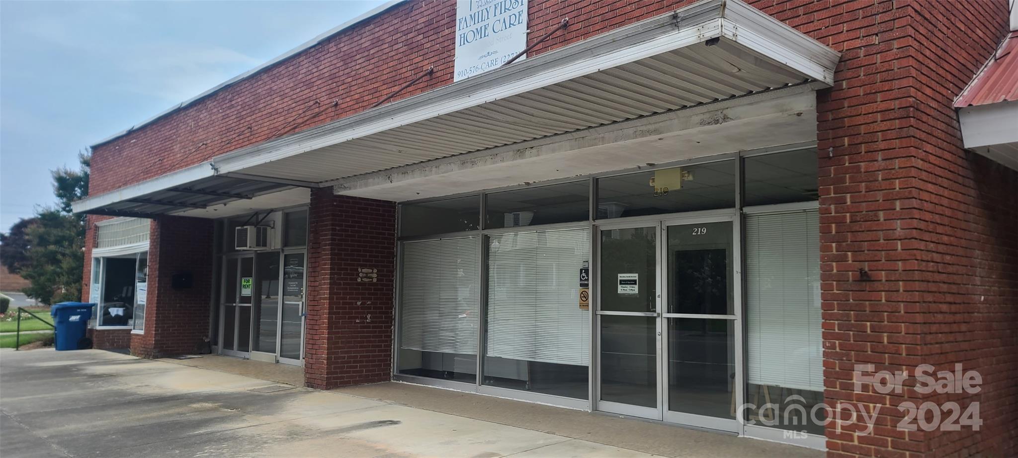 215 N Main Street Troy NC 27371