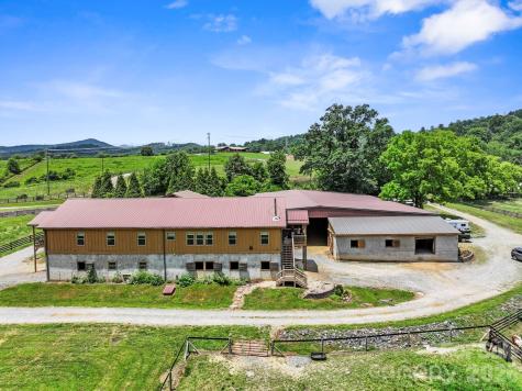 442 Blantyre Church Road Horse Shoe NC 28742