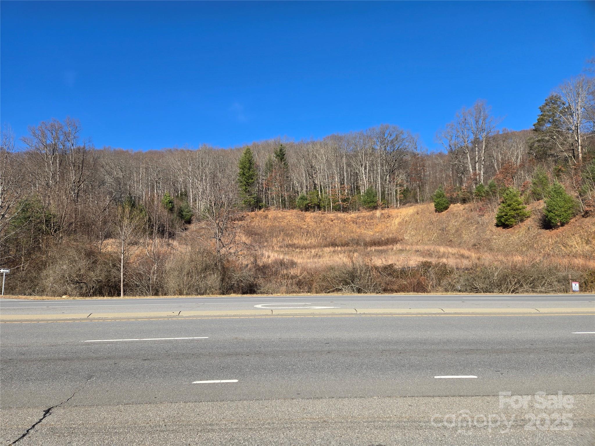 28 Canterbury Lane Waynesville NC 28786